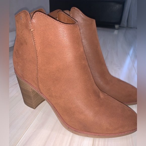 MIA Patton Bootie (size 10) - Picture 3 of 8